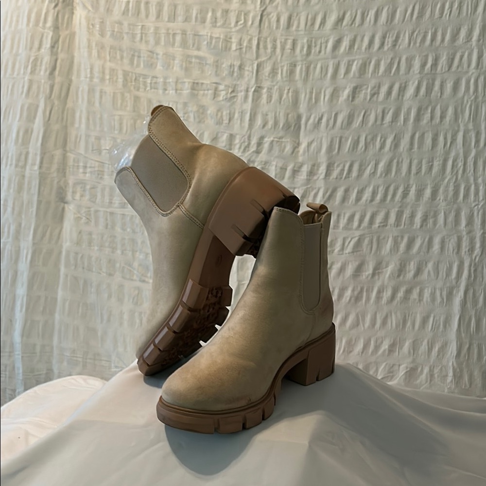 Women's Tan Ankle Boots